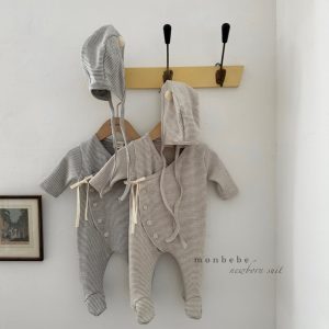Zestaw ( pajacyk z czapeczką) dla niemowlaka/noworodka 0-6 miesięcy/ beżowy NEWBORN, Monbebe