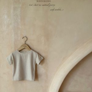 T-shirt  z bawełny organicznej, unisex 1-8 lat w beżowe paski od Monbebe