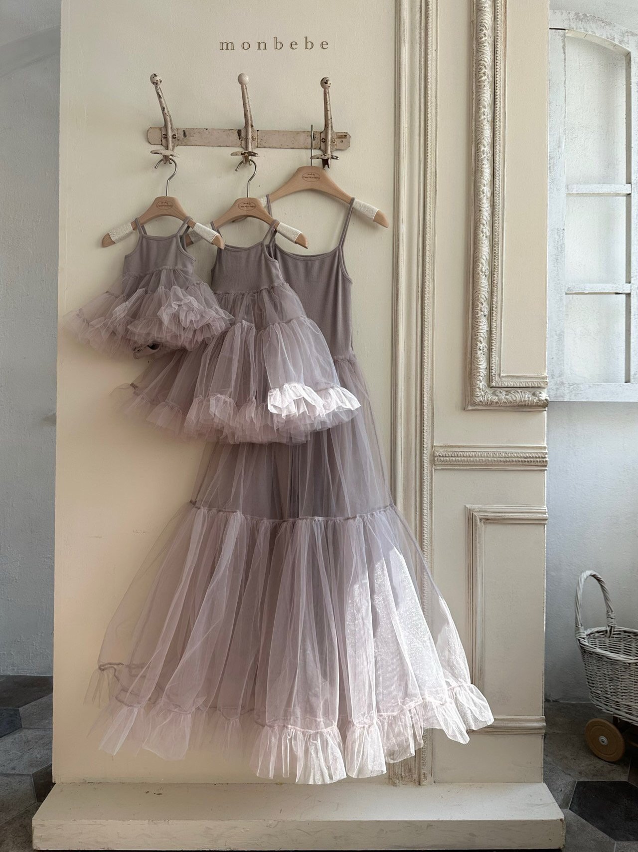 Sukienka dla dziewczynki w kolorze lawendowym z tiulem TUTU na urodziny, wesele- Monbebe/ 1-2, 3-5 lat - obrazek 2