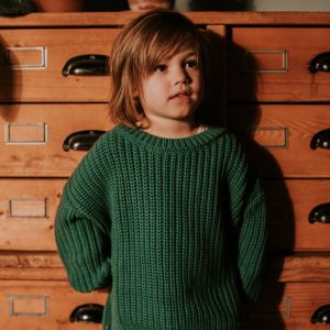 Naturalny sweter dla dzieci z grubej, certyfikowanej bawełny Yuki w kolorze zielonym - LEAF, rozmiar 5-6, 9-10 lat