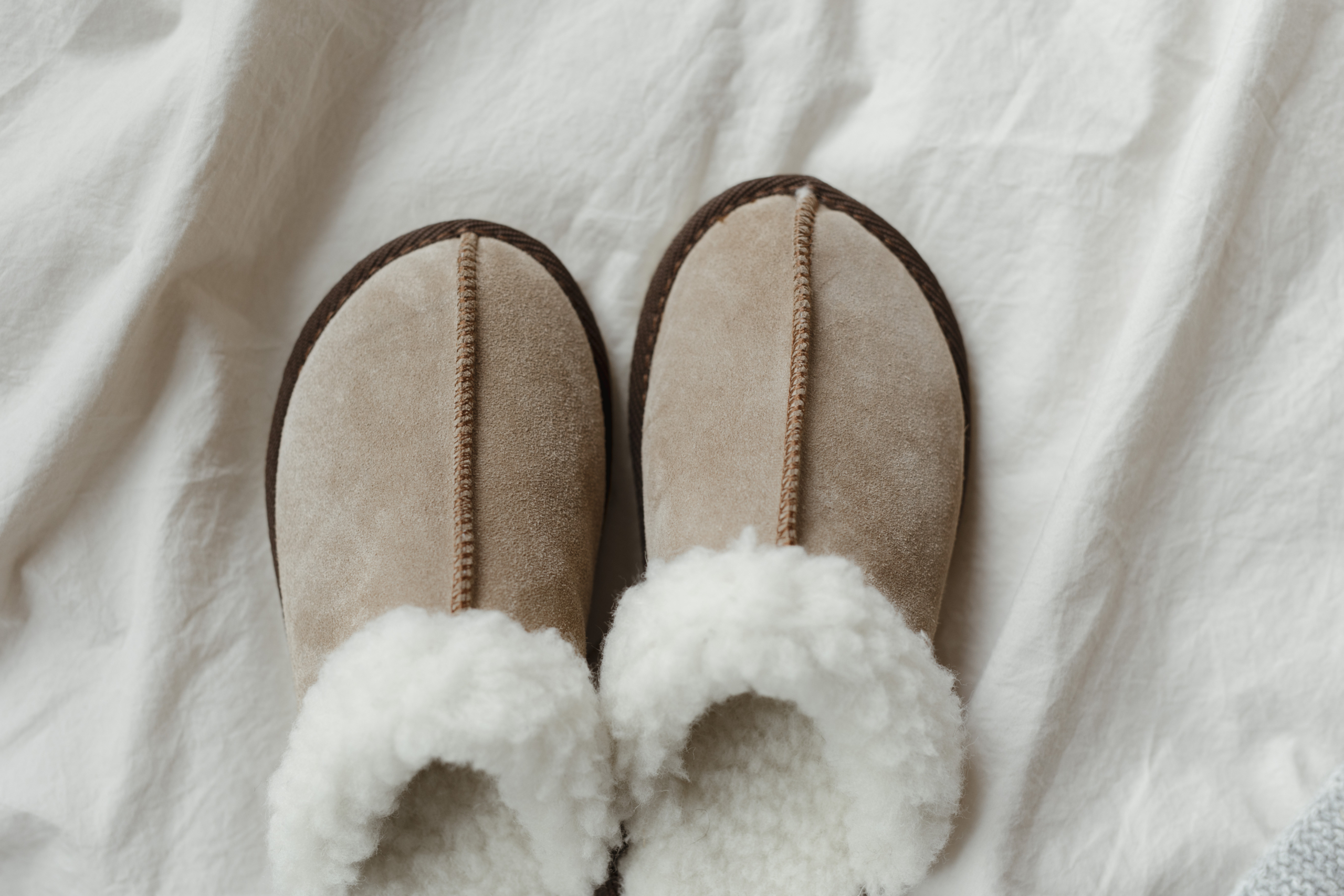 Kapcie damskie ze skórą i wełną merynosa, roz. 37-40 / Dear Sheep - obrazek 2