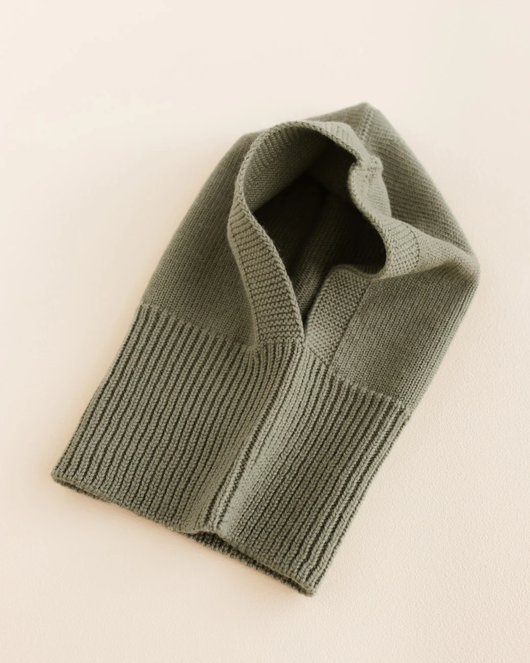 Kominiarka narciarska dziecięca / balaclava Eddy , merino 100% od Hvid dla chłopca,dziewczynki 1-5 lat/ Artichoke - obrazek 2