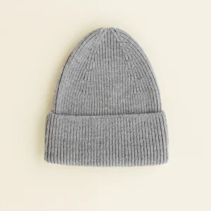 Szara czapka Beanie FONZIE z prążkowanek wełny merynosa dla dzieci i dorosłych od Hvid, Grey