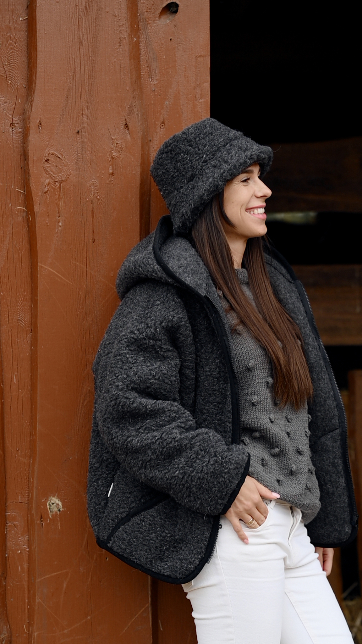 Czarna kurtka damska oversize Teddy z wełny merino 100%/ Black - obrazek 4