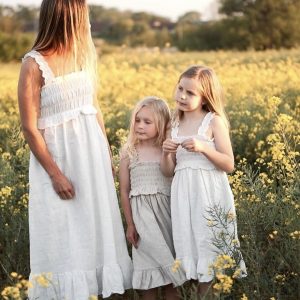 Biała, 100% lniana sukienka dla dziewczynki z marszczeniem/ ETTE Monbebe 1-8 lat