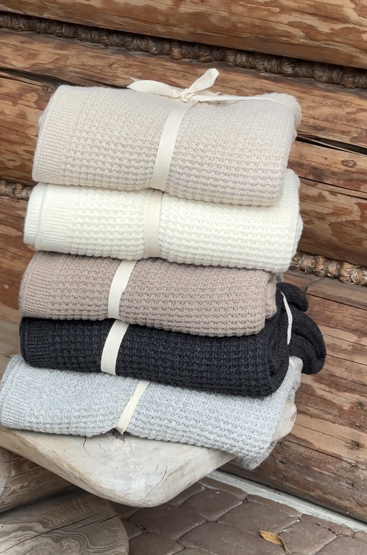 Naturalny koc Lara ,100% wełna merino, Waffle 130x 170 cm/ Woolmark - obrazek 3