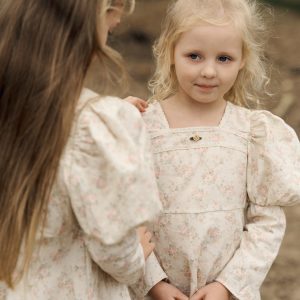 Sukienka dla dziewczynki w stylu Vintage marki Monbebe w kwiatowy print- Nana /  5-6 lat, 7-8 lat