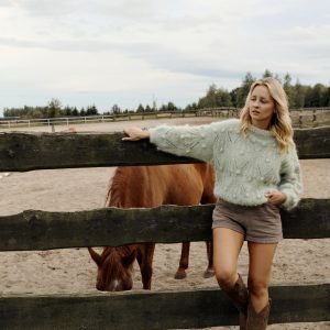 Sweter 100% handmade dla kobiet z naturalnej wełny ( 96%)  alpaki  i merino - Pistaccio