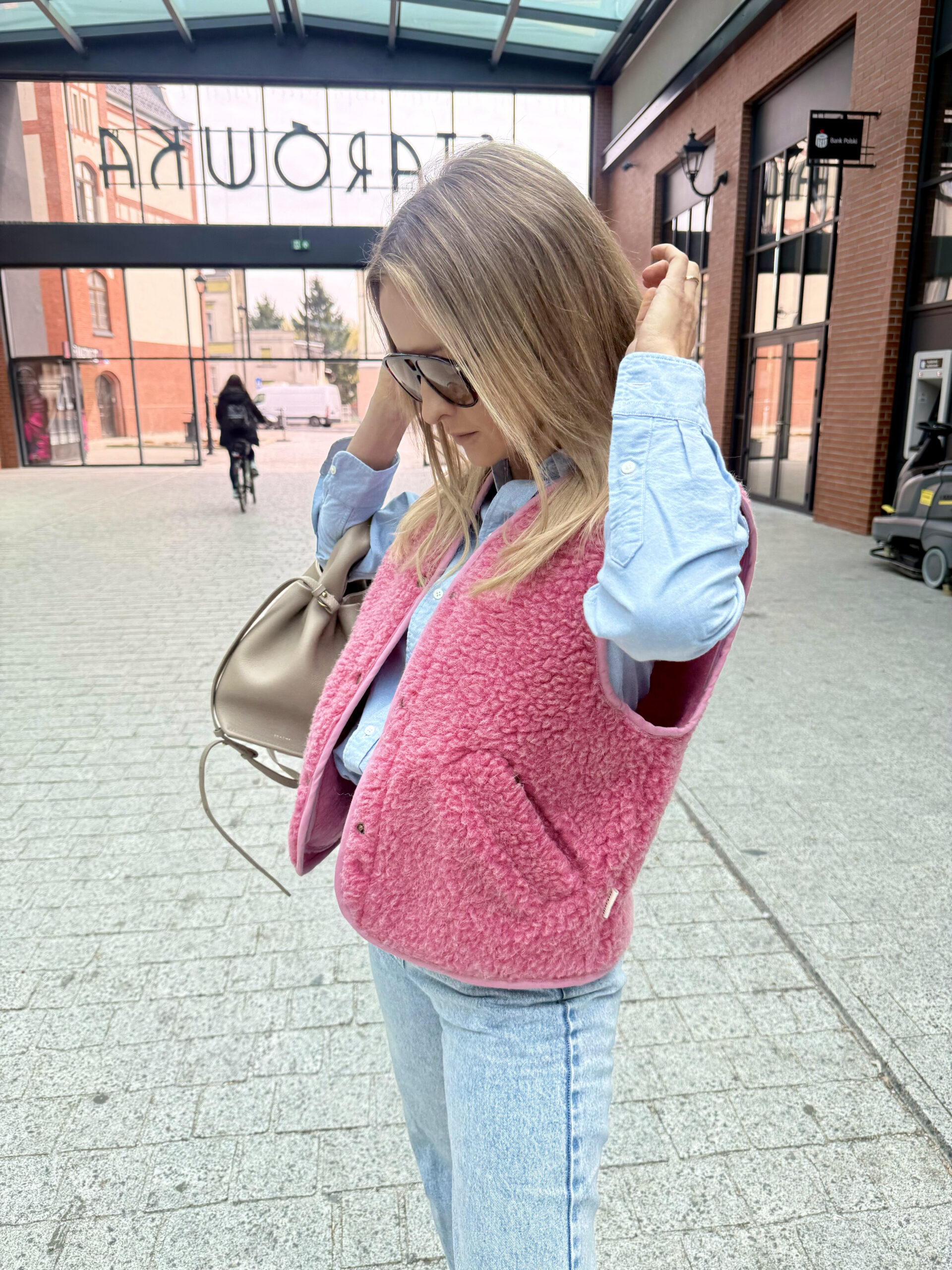 Wełniana kamizelka damska na napy z kieszeniami "FLOW", 100% MERINO, w kolorze Candy / róż XS-XL - obrazek 5