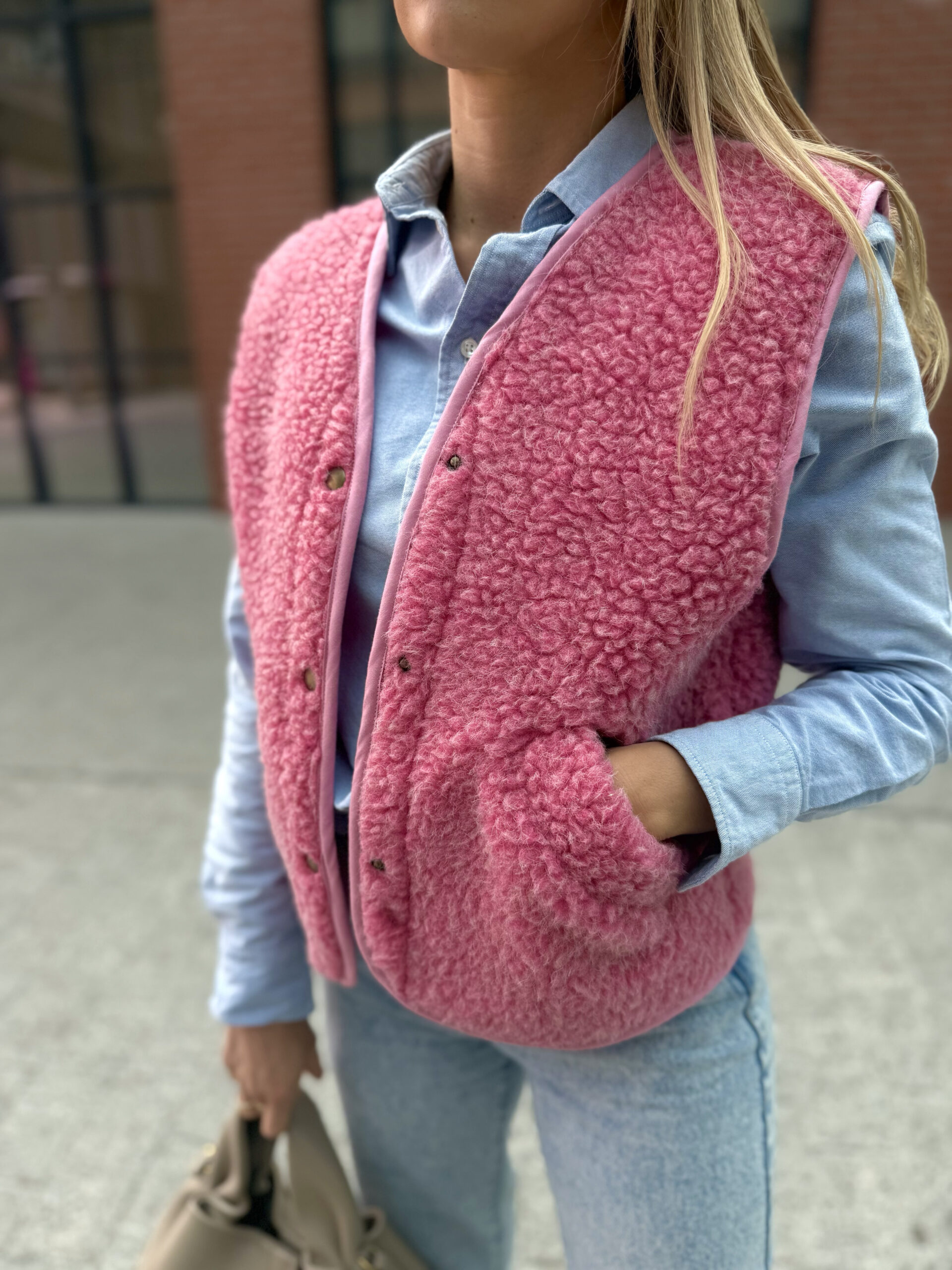 Wełniana kamizelka damska na napy z kieszeniami "FLOW", 100% MERINO, w kolorze Candy / róż XS-XL