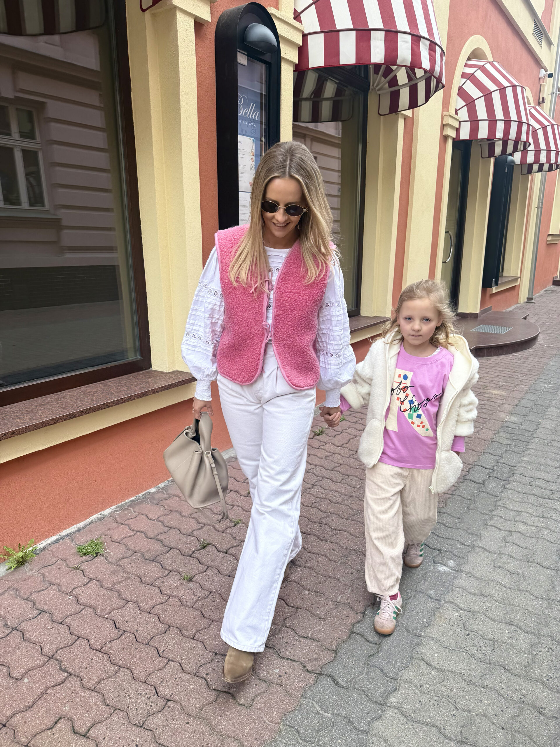 Wełniana kamizelka damska z wiązaniem "LILLY", 100% MERINO, w kolorze Candy / róż XS-XL - obrazek 4